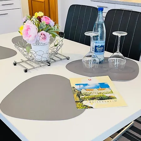 Marina An Der Romantischen Strasse * 바이케르하임